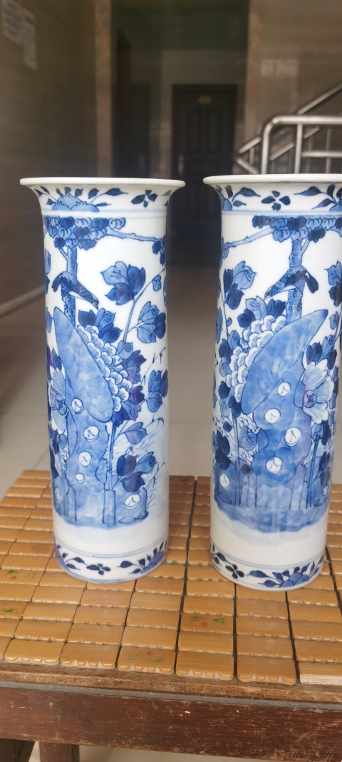 古玩陶瓷晚清花鳥紋青花花插拍賣,當前價格8000元