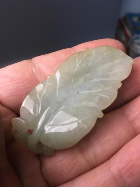 古玩玉器【A貨】天然翡翠雕葉子掛件拍賣,當前價格360元