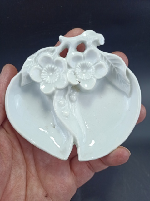古玩陶瓷【清末】德化白瓷桃形水洗【文房雅器】拍賣,當前價格0元