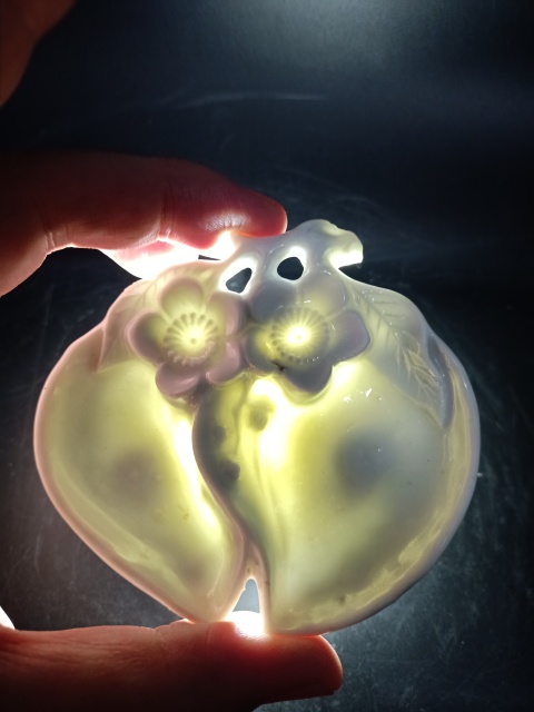 古玩陶瓷【清末】德化白瓷桃形水洗【文房雅器】拍賣,當前價格0元