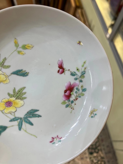 古玩陶瓷乾隆粉彩花卉盤拍賣,當前價格32000元