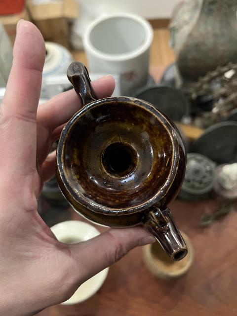 古玩陶瓷清代褐釉執壺拍賣,當前價格277元