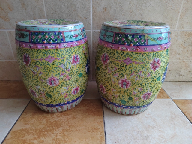 古玩陶瓷清末粉彩纏枝花卉繡墩拍賣，當前價格6000元