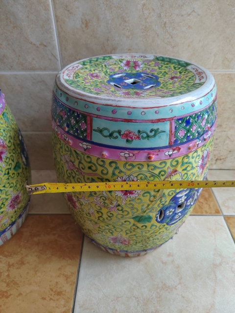 古玩陶瓷清末粉彩纏枝花卉繡墩拍賣，當前價格6000元