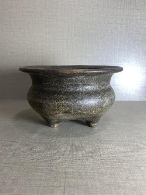 古玩陶瓷宋末元初褐釉三足香爐拍賣，當前價格5888元