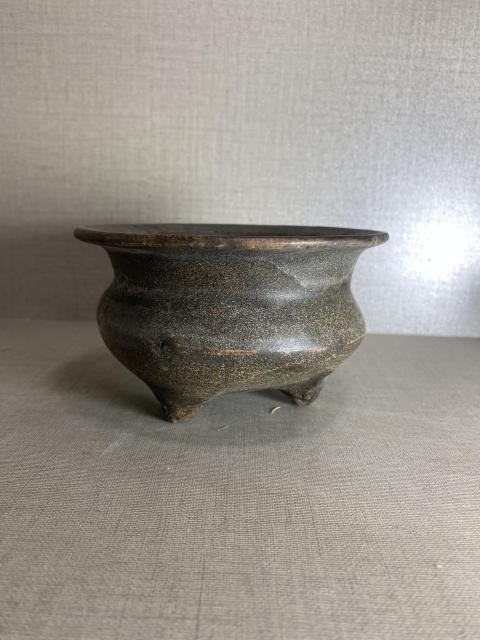 古玩陶瓷宋末元初褐釉三足香爐拍賣，當前價格5888元