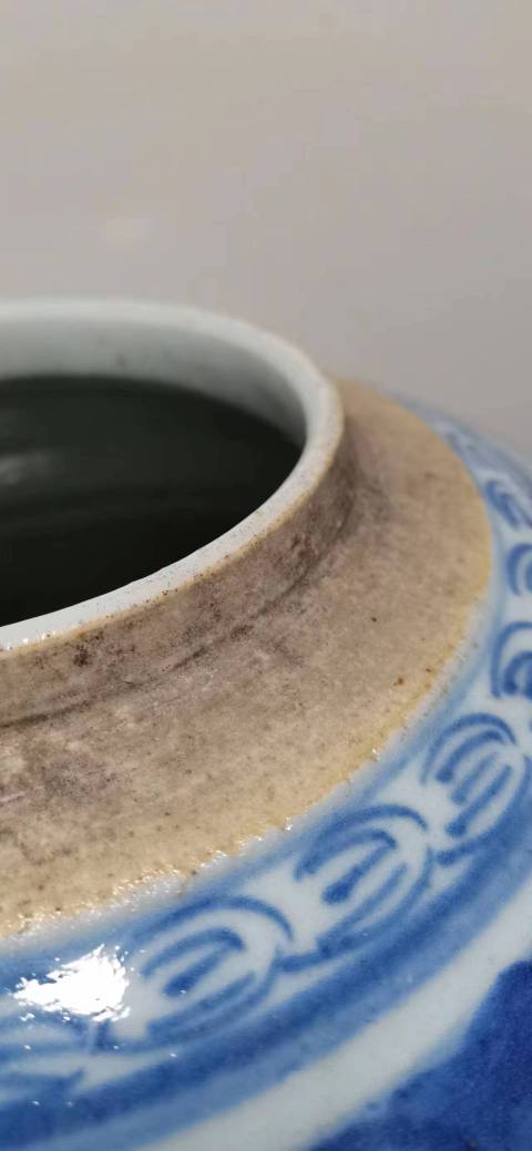 古玩陶瓷清中纏枝花卉紋蓋罐拍賣，當(dāng)前價格2300元