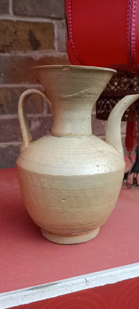 古玩陶瓷景德鎮(zhèn)窯系青白釉執(zhí)壺拍賣(mài),當(dāng)前價(jià)格1800元