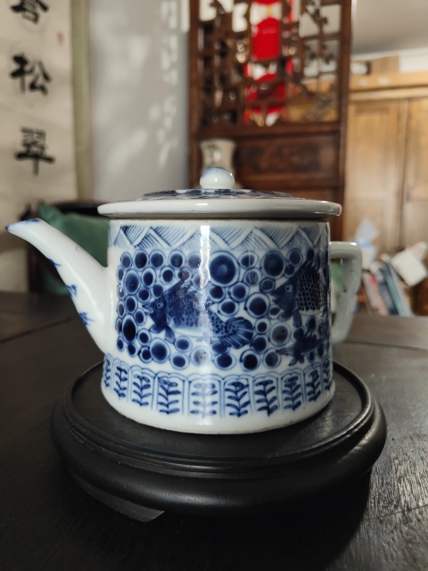光緒青花海魚藻紋壺拍賣，當前價格2980元