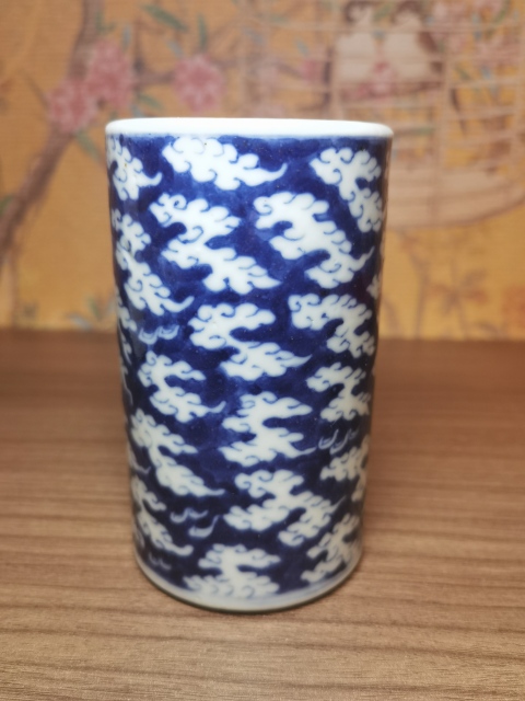 古玩陶瓷清中?青花留白趕珠龍紋筆筒拍賣,當前價格8500元
