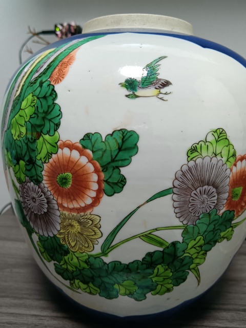 古玩陶瓷藍釉開光五彩蓮池花鳥紋罐拍賣，當前價格1000元