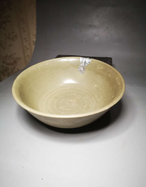 古玩陶瓷元代龍泉青瓷碗拍賣,當前價格688元