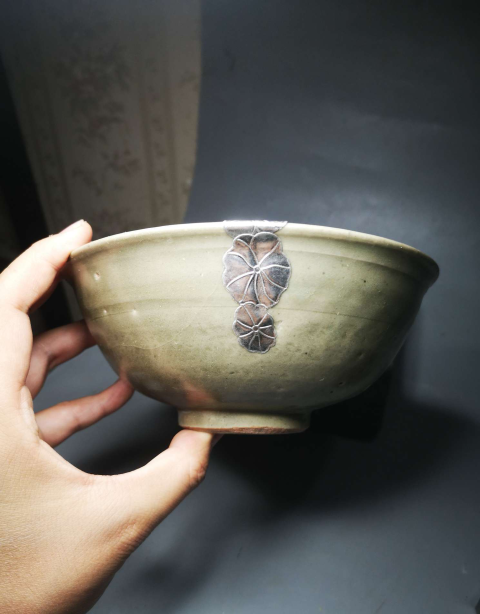 古玩陶瓷元代龍泉青瓷碗拍賣,當前價格688元