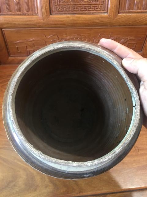 古玩陶瓷清代早期磁州窯花卉紋黑褐彩罐拍賣,當前價格0元