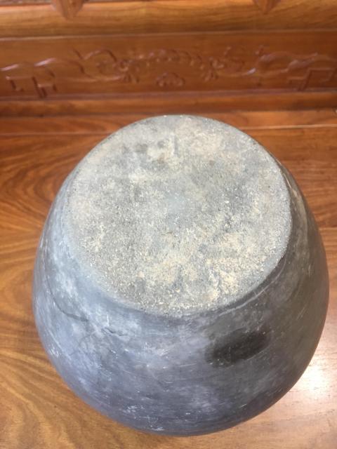 古玩陶瓷精美漢代盤口灰陶瓶拍賣,當(dāng)前價格888元