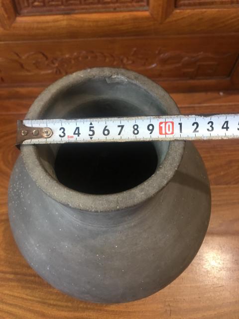 古玩陶瓷精美漢代盤口灰陶瓶拍賣,當(dāng)前價格888元