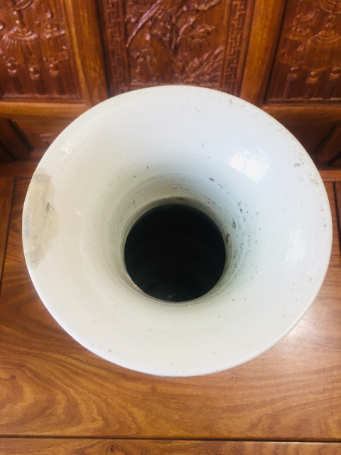 古玩陶瓷精美三娘教子詩(shī)文彩繪雙松葉耳撇口瓶拍賣(mài),當(dāng)前價(jià)格0元