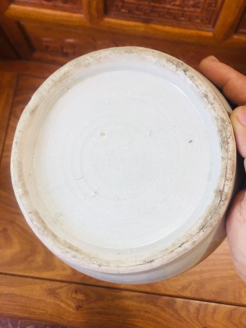 古玩陶瓷精美三娘教子詩(shī)文彩繪雙松葉耳撇口瓶拍賣(mài),當(dāng)前價(jià)格0元
