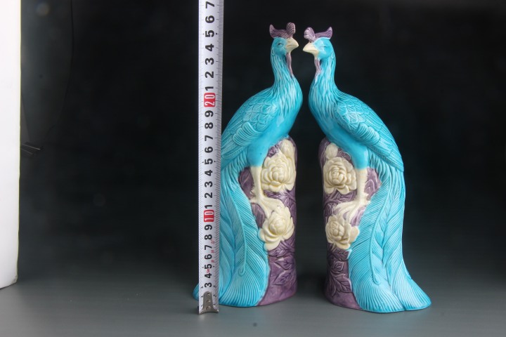 古玩陶瓷【7449-50】567孔雀藍釉鳳凰牡丹瓷塑擺件一對拍賣,當前價格2480元