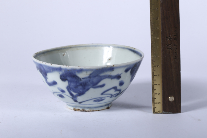 古玩陶瓷明晚·青花飛馬紋碗拍賣,當前價格13888元