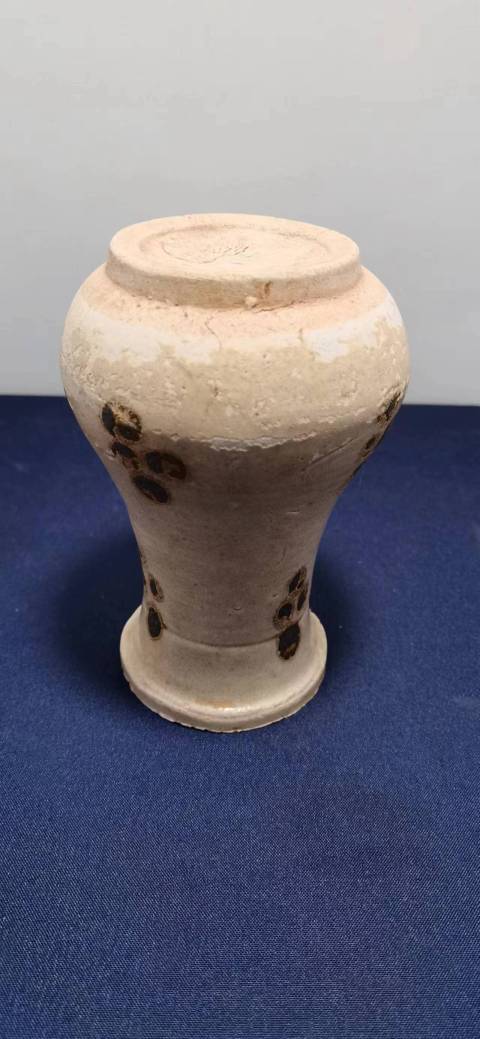古玩陶瓷宋末元初影清褐點箸瓶拍賣,當前價格900元