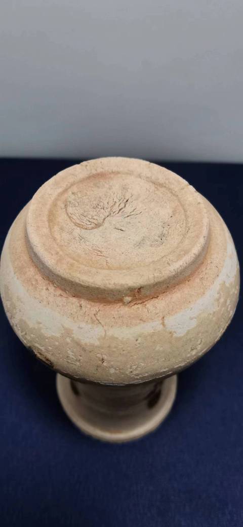 古玩陶瓷宋末元初影清褐點箸瓶拍賣,當前價格900元