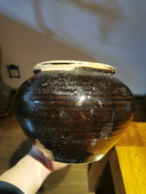 古玩陶瓷元代?磁州窯黑釉大罐拍賣，當(dāng)前價(jià)格1800元