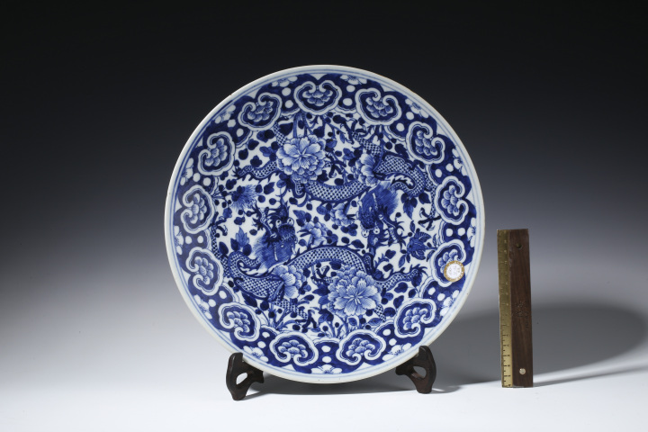 古玩陶瓷清道光·青花龍穿花紋大盤拍賣，當前價格18500元