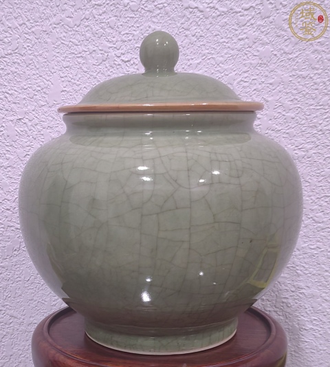 古玩陶瓷哥綠釉寶珠扭蓋罐拍賣，當前價格30000元