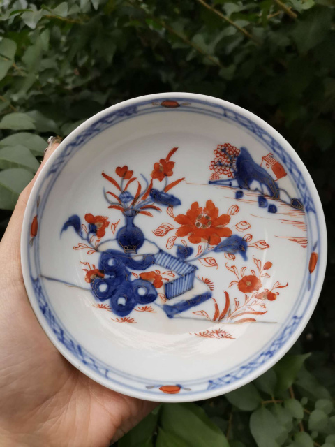 古玩陶瓷【7380-81】清康熙  青花礬紅描金洞石花卉紋杯碟一套拍賣，當(dāng)前價(jià)格4000元