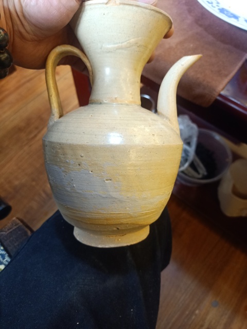 古玩陶瓷景德鎮(zhèn)窯系青白釉執(zhí)壺拍賣(mài),當(dāng)前價(jià)格1800元