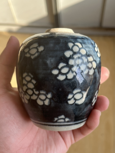 古玩陶瓷康熙青花留白梅花罐拍賣,當前價格3500元
