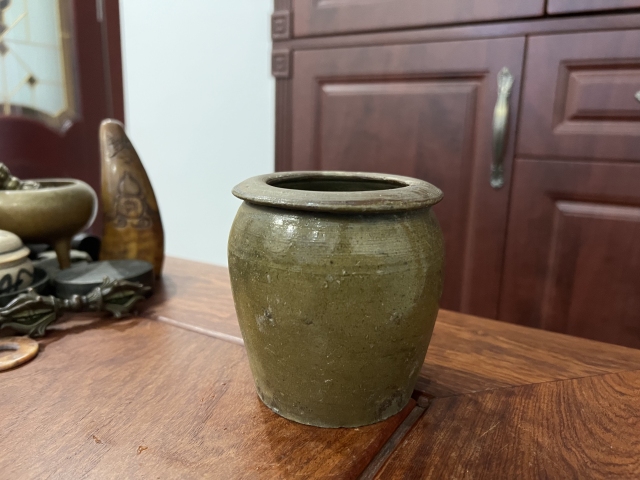 古玩陶瓷清代褐釉罐拍賣，當(dāng)前價(jià)格255元