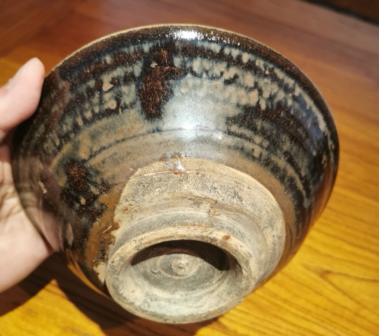 古玩陶瓷元代?磁州窯褐釉窯變碗拍賣，當(dāng)前價(jià)格444元