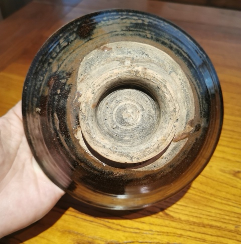古玩陶瓷元代?磁州窯褐釉窯變碗拍賣，當(dāng)前價(jià)格444元