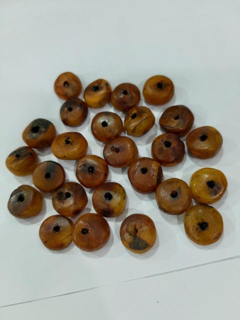 古玩雜項蜜蠟餅手串拍賣，當前價格1元