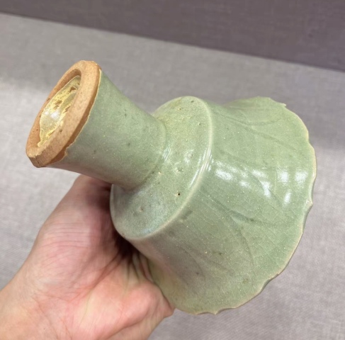 古玩陶瓷明龍泉青釉刻花口高足杯拍賣，當(dāng)前價(jià)格8800元