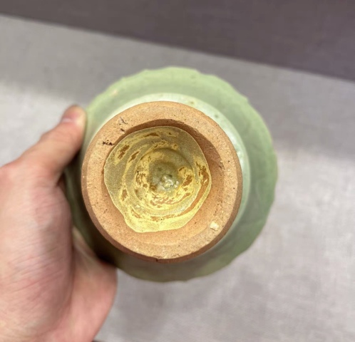 古玩陶瓷明龍泉青釉刻花口高足杯拍賣，當(dāng)前價(jià)格8800元