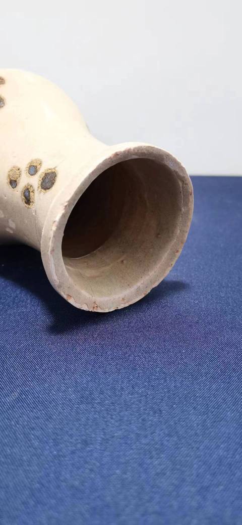 古玩陶瓷宋末元初影清褐點箸瓶拍賣,當前價格900元