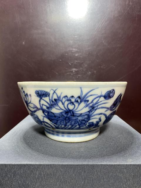 古玩陶瓷清,荷花蓮碗。拍賣,當前價格900元