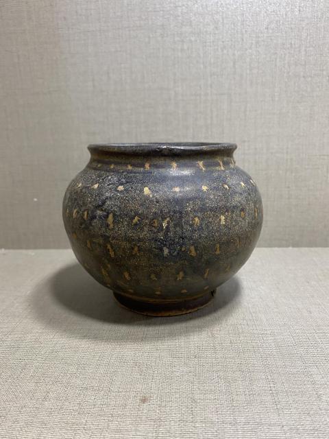 古玩陶瓷吉州窯褐釉點彩罐拍賣，當前價格7000元