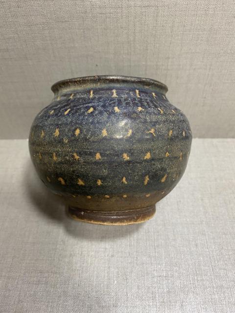 古玩陶瓷吉州窯褐釉點彩罐拍賣，當前價格7000元