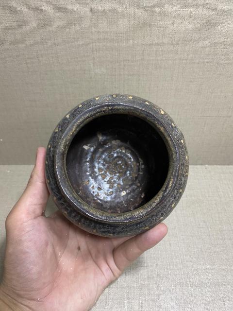 古玩陶瓷吉州窯褐釉點彩罐拍賣，當前價格7000元