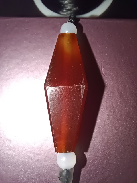 古玩玉器清代.瑪瑙八棱珠蝴蝶佩760拍賣,當前價格760元