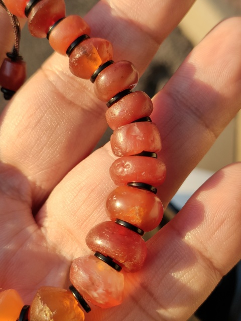 古玩玉器商代瑪瑙手串拍賣(mài),當(dāng)前價(jià)格100000元