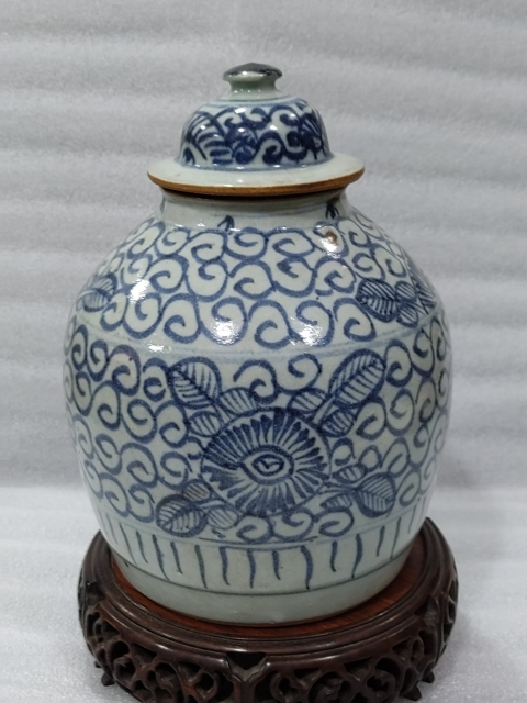 古玩陶瓷清代順治青花花卉紋將軍蓋罐拍賣,當前價格4500元