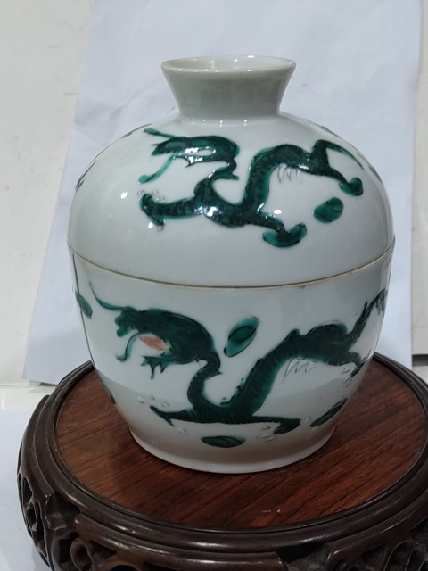 古玩陶瓷清晚·礬紅綠彩龍紋蓋缸拍賣(mài)，當(dāng)前價(jià)格3333元