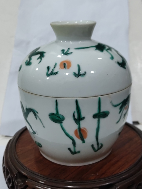 古玩陶瓷清晚·礬紅綠彩龍紋蓋缸拍賣(mài)，當(dāng)前價(jià)格3333元