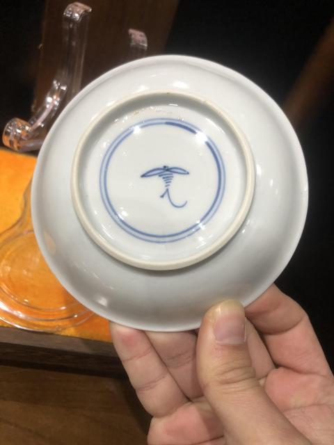 古玩陶瓷（送禮佳品）清-康熙-洞石花卉紋-青花杯碟套裝拍賣，當(dāng)前價(jià)格1980元