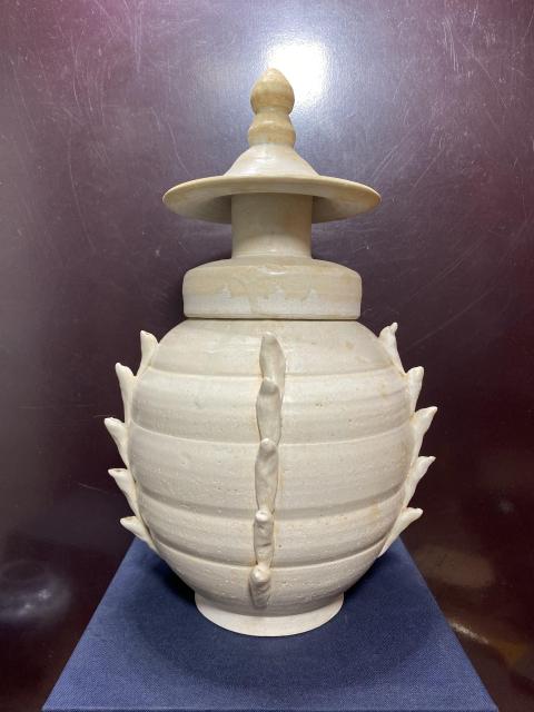 古玩陶瓷宋代?白釉多角蓋罐拍賣,當前價格26000元